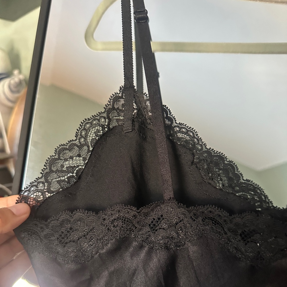 Victoria’s Secret Black and Lace Sleeveless Chemise - Picture 10 of 11